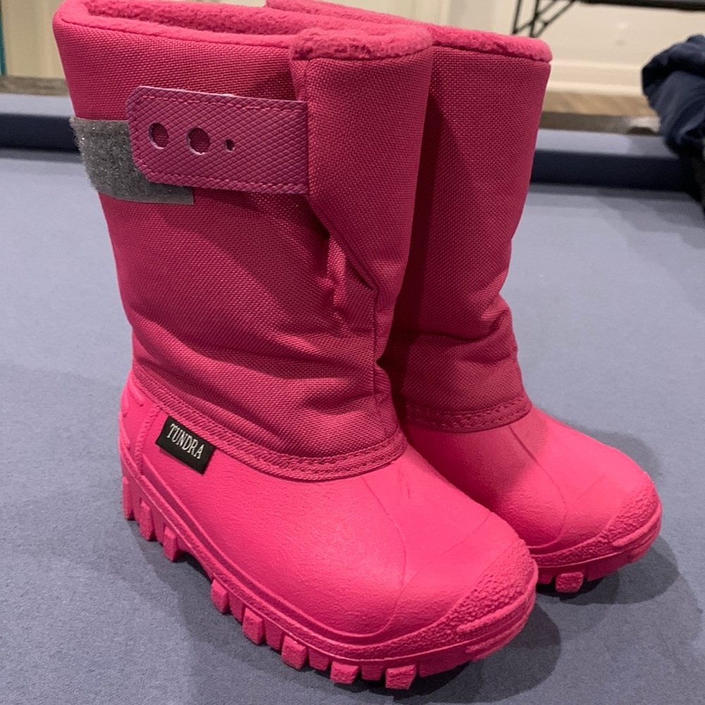 Hot pink adorable and durable snow boots - excellent quality